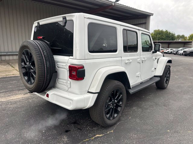 Certified 2022 Jeep Wrangler Unlimited Sahara AWD/4WD image 13
