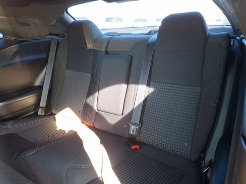 Used 2018 Dodge Challenger SXT w/ Sound Group image 10