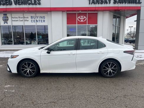 Certified 2023 Toyota Camry SE image 29