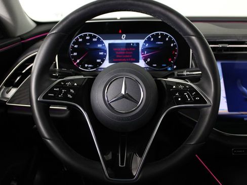 Used 2024 Mercedes-Benz E 350 4MATIC Sedan image 8