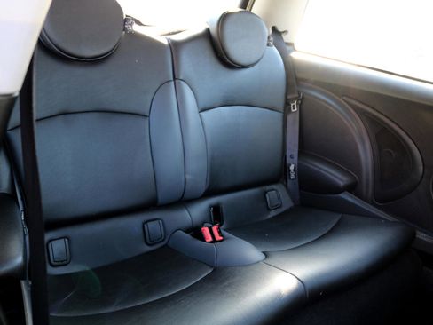 Used 2009 MINI Cooper Hardtop image 21