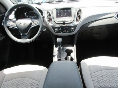 Certified 2024 Chevrolet Equinox LS w/ LS Convenience Package FWD image 14