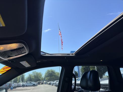 Used 2018 Jeep Grand Cherokee Limited AWD/4WD image 28