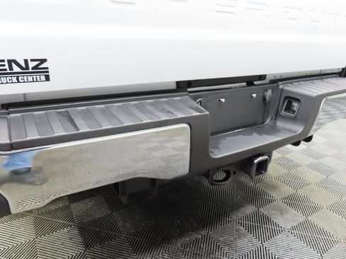 Used 2024 Ford F350 XLT image 36