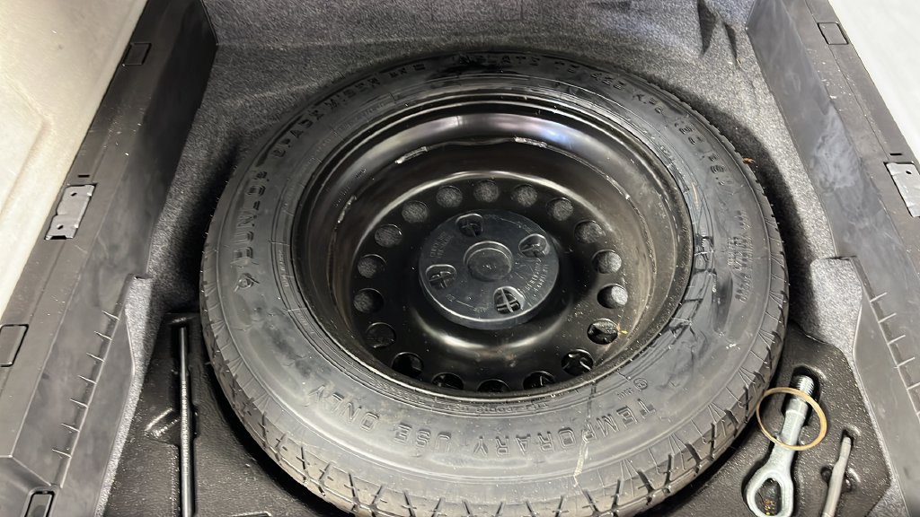 Used 2011 Mercedes-Benz ML 350 2WD image 41