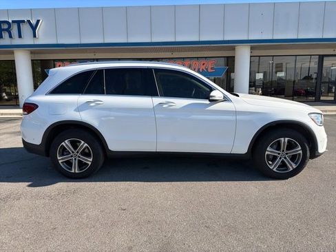 Used 2021 Mercedes-Benz GLC 300 image 3