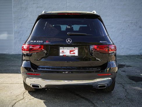 Used 2022 Mercedes-Benz GLB 250 4MATIC w/ Premium Package Lite image 14