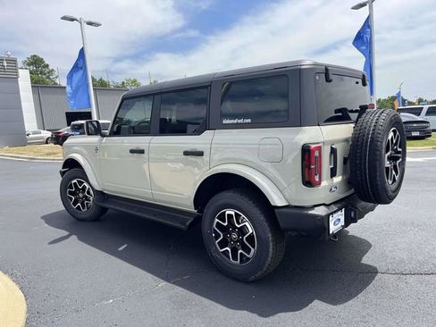New 2026 Ford Bronco Outer Banks AWD/4WD image 3