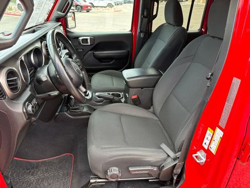 Used 2019 Jeep Wrangler Unlimited Sport S AWD/4WD image 12