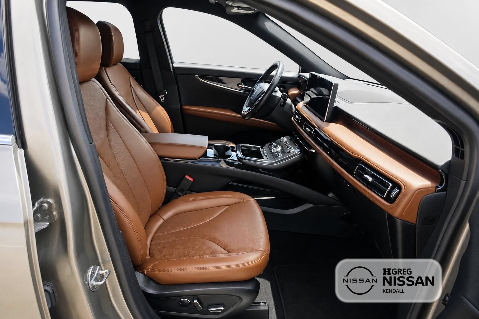 Used 2023 Lincoln Nautilus Reserve w/ Equipment Group 201A FWD image 8