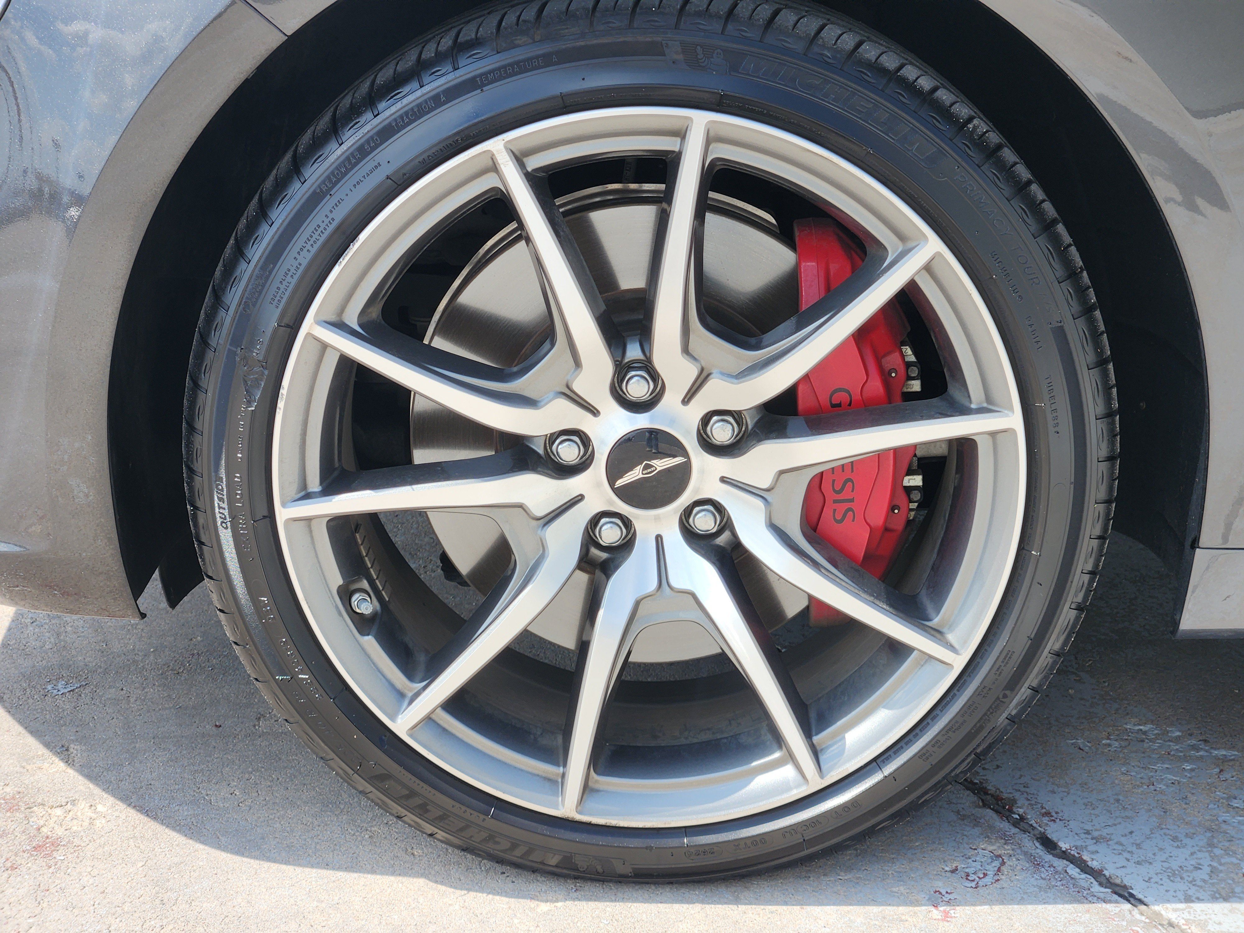 Used 2025 Genesis G70 2.5T RWD image 14