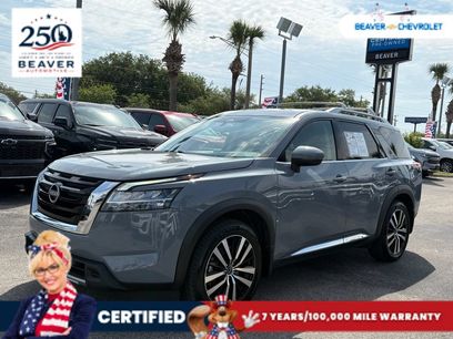Used 2023 Nissan Pathfinder Platinum w/ Cargo Package
