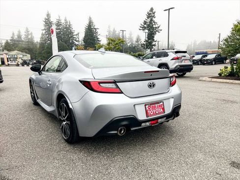 Certified 2023 Toyota GR86 image 9