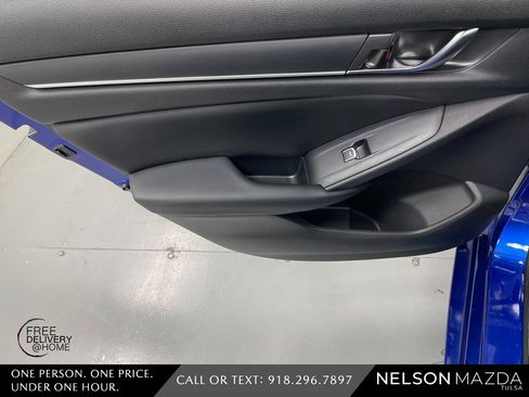 Used 2018 Honda Accord Sport image 30