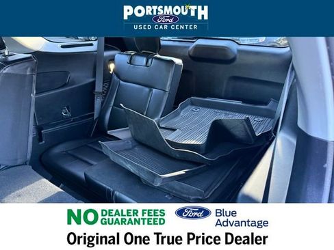 Certified 2022 Ford Explorer XLT w/ Equipment Group 202A image 7