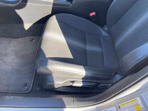 Used 2023 Honda Civic Sport image 3