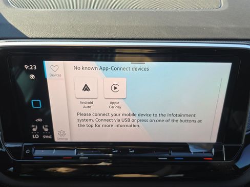 New 2026 Volkswagen Atlas Cross Sport SEL Premium R-Line image 23