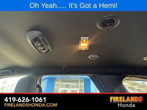 Used 2023 Dodge Durango R/T w/ Blacktop Package AWD/4WD image 33