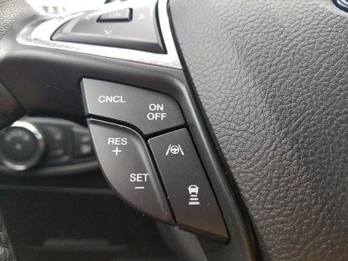 Used 2021 Ford Edge SEL w/ Convenience Package image 26