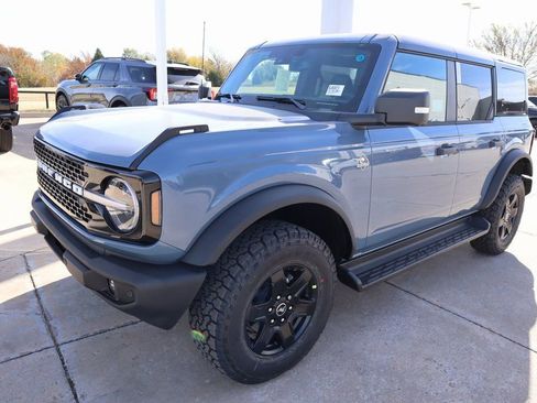 New 2025 Ford Bronco Outer Banks AWD/4WD image 11