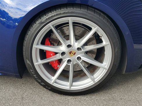 Used 2024 Porsche 911 Carrera GTS image 12