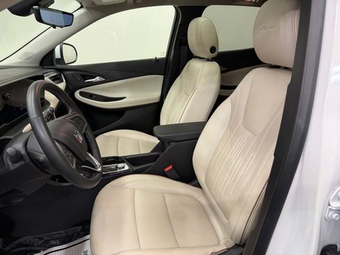 Used 2024 Buick Encore GX Avenir w/ Avenir Technology Package image 5