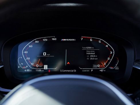 Used 2021 BMW M550i xDrive image 19