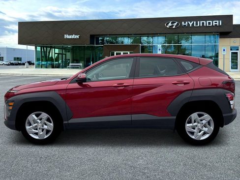New 2026 Hyundai Kona SE FWD image 3