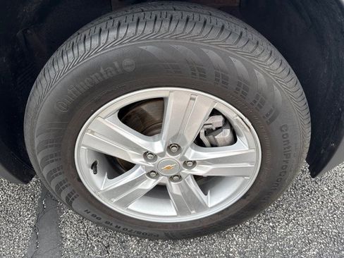 Used 2022 Chevrolet Trax LS w/ Tint and Cruise Package AWD/4WD image 9