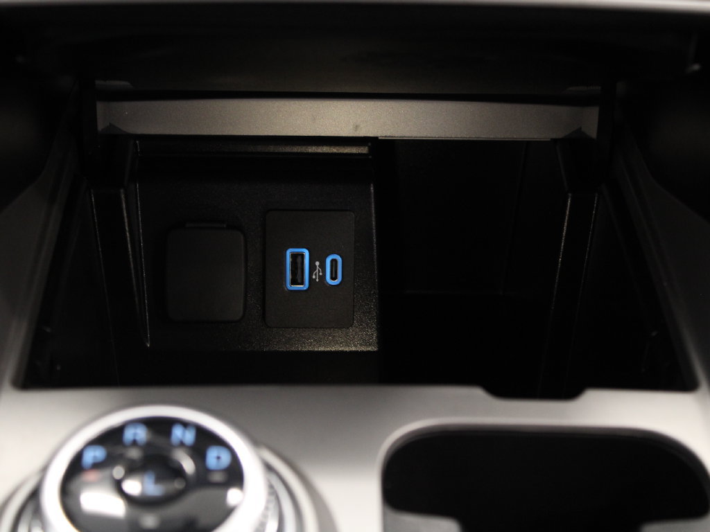 Used 2023 Ford Explorer XLT RWD image 25
