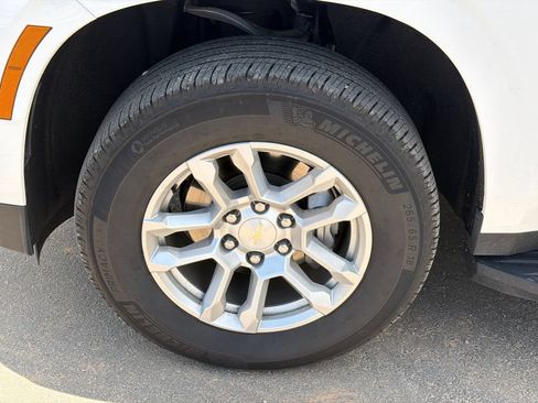 Used 2025 Chevrolet Tahoe LT AWD/4WD image 11