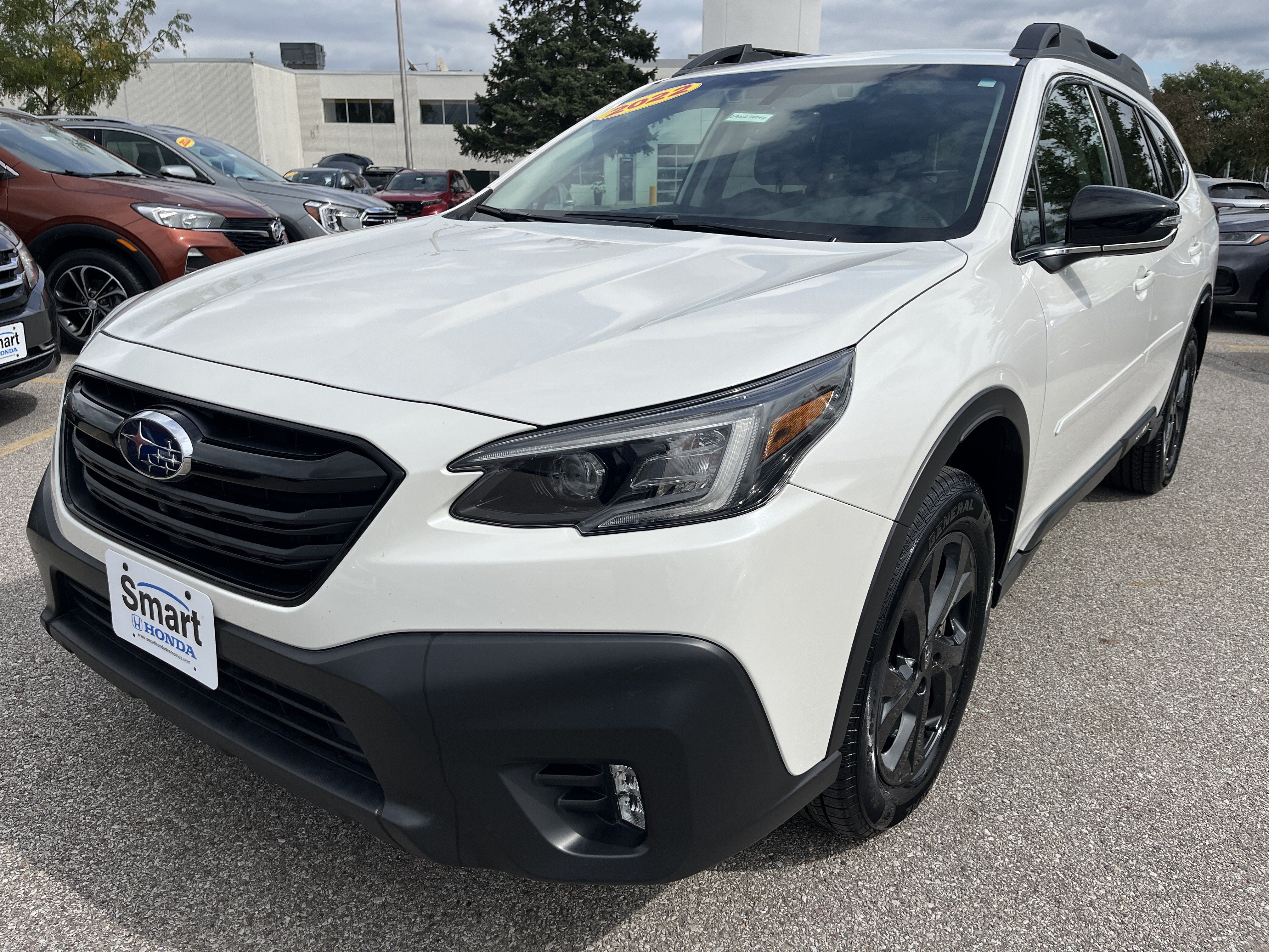 Used 2022 Subaru Outback Onyx Edition XT AWD/4WD image 2