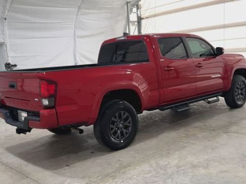 Used 2023 Toyota Tacoma SR5 w/ Technology Package AWD/4WD image 4