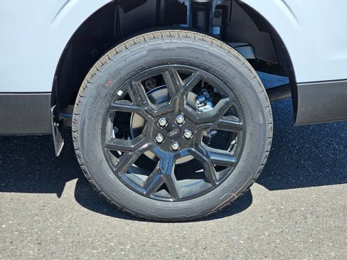 New 2026 Ford Maverick XLT w/ Equipment Group 301A AWD/4WD image 9