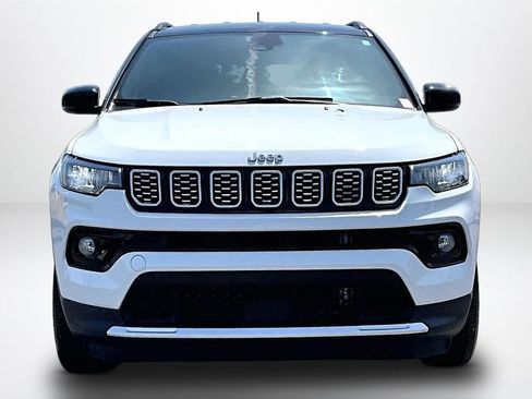 Used 2025 Jeep Compass Limited AWD/4WD image 2