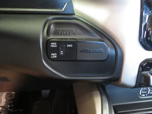 Used 2019 RAM 2500 Laramie AWD/4WD image 46