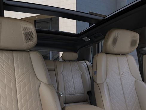New 2026 Cadillac Lyriq V w/ Exterior Carbon Fiber Package AWD/4WD image 24