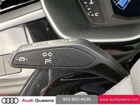 Certified 2022 Audi Q3 2.0T Premium Plus w/ Premium Plus Package image 32