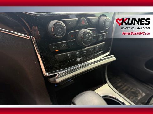 Used 2020 Jeep Grand Cherokee Trailhawk AWD/4WD image 22