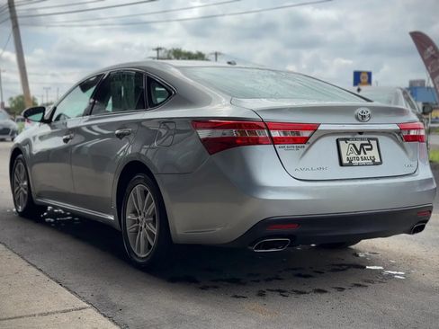 Used 2015 Toyota Avalon XLE FWD image 4