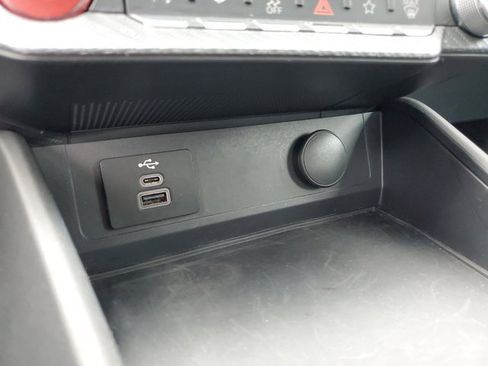 Used 2025 Ford Mustang Premium image 20