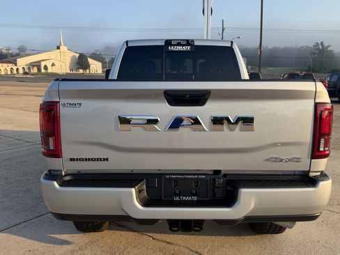 New 2026 RAM 2500 Big Horn AWD/4WD image 7