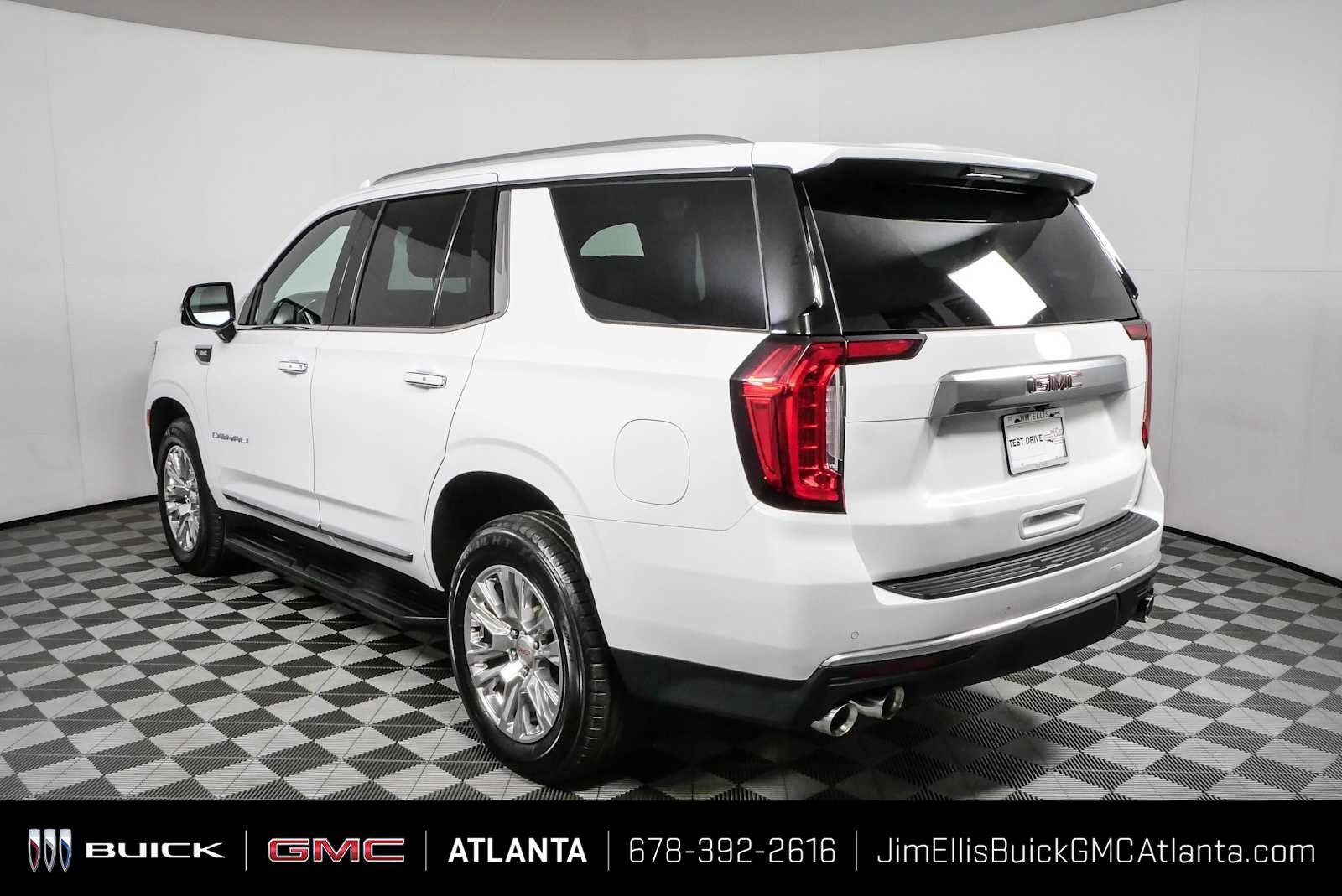 Certified 2023 GMC Yukon Denali AWD/4WD image 28