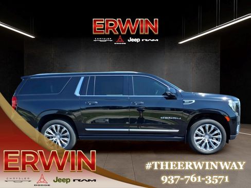 Used 2021 GMC Yukon XL Denali w/ Denali Ultimate Package AWD/4WD image 8
