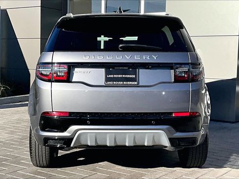 Used 2025 Land Rover Discovery Sport S image 4