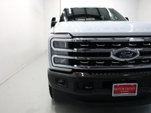 Used 2025 Ford F250 King Ranch w/ FX4 Off-Road Package AWD/4WD image 71