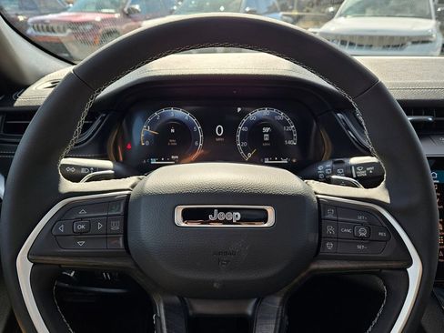 New 2026 Jeep Grand Cherokee Altitude RWD image 21