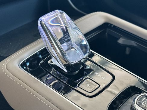 New 2026 Volvo XC90 T8 Plus image 20