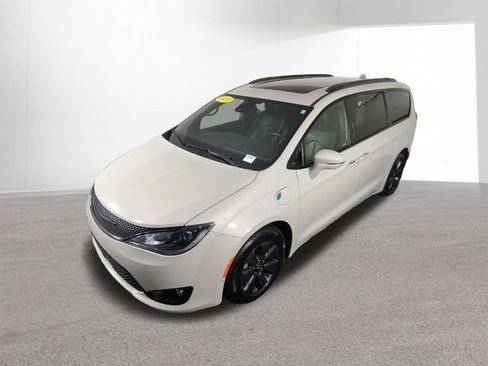 Used 2020 Chrysler Pacifica Limited w/ Advanced Safetytec Group image 43