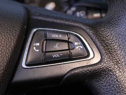 Used 2018 Ford Focus SE image 21